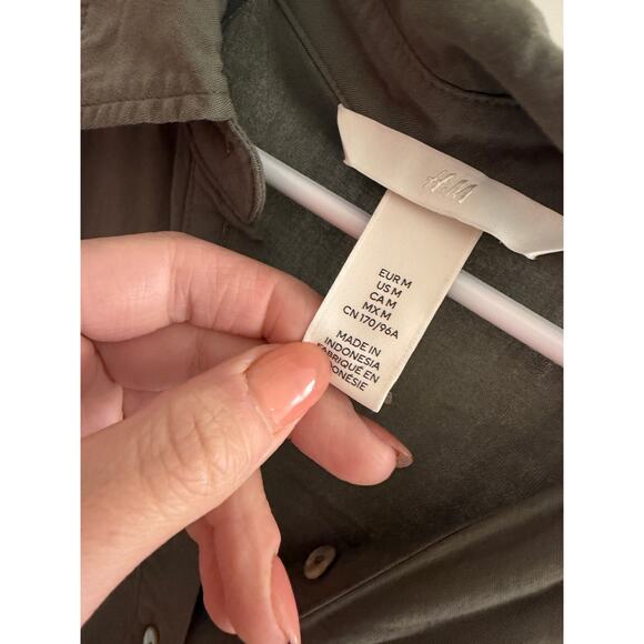 H&M Women's Medium Green Short Sleeve Tie-Belt Collar Button Up Midi Shirt Dress - Picture 6 of 6